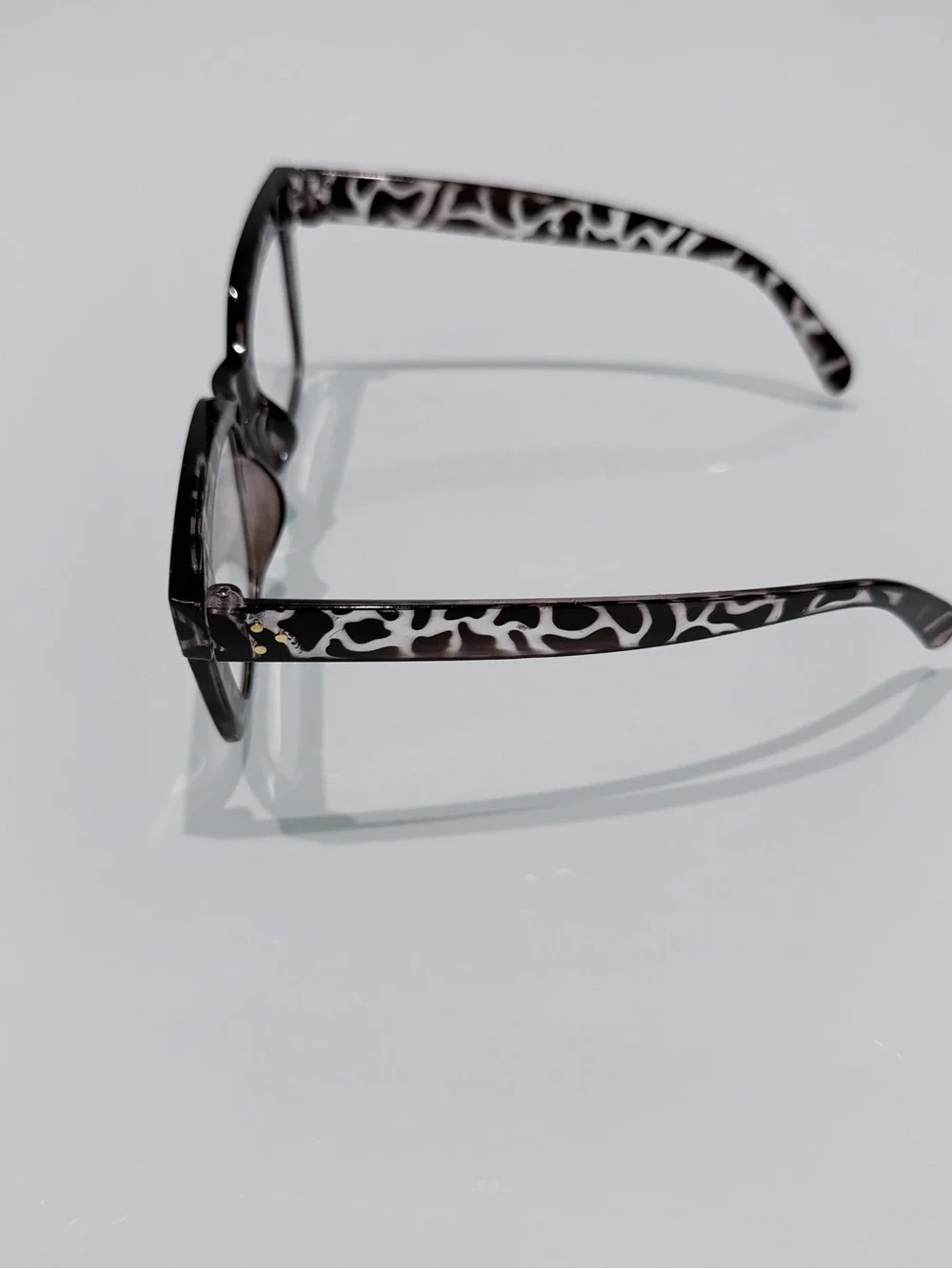 ROMANA Square Tortoiseshell Pattern Oversized Glasses - Black & White